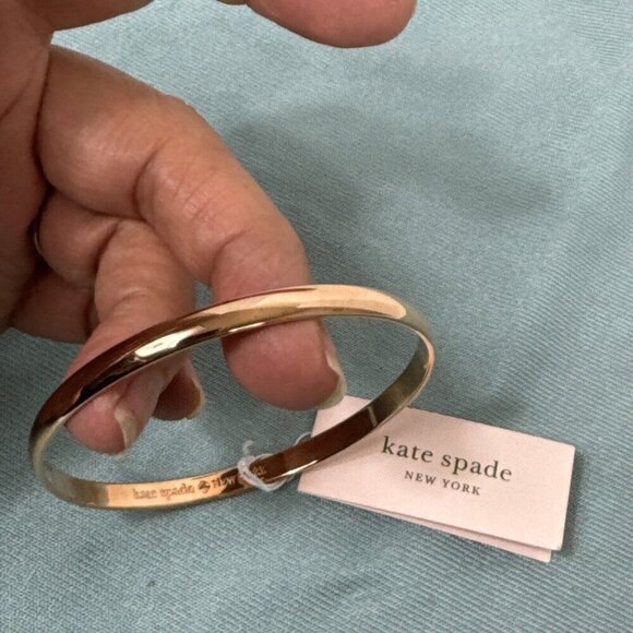 Kate Spade New With Tags Idiom Stop And Smell The Roses Rose Gold Bangle New - Picture 3 of 12